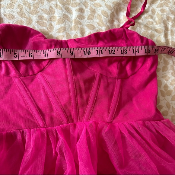 Lulu’s Rule the Runway Hot Pink BarbieCore Tulle Bustier Tiered MaxiDress NWOT M - Picture 13 of 15